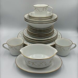 Vntg Noritake China 22pc “Duetto” 6610 Service for 3 - 7pc Setting & Gravy Boat